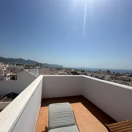 Casco Antiguo Terraza Y Vistas Al Mar Playa A Pie 1b Nerja