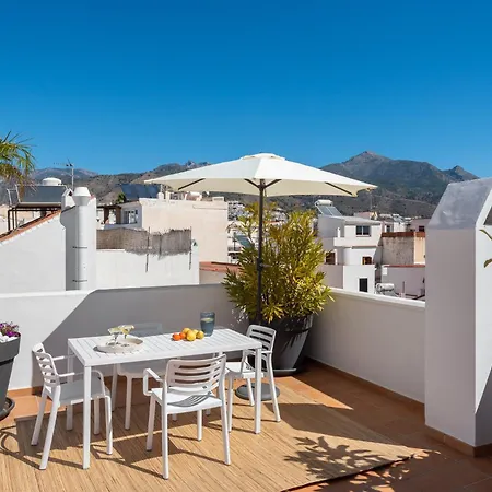 Casco Antiguo Terraza Y Vistas Al Mar Playa A Pie 1b Apartment Nerja